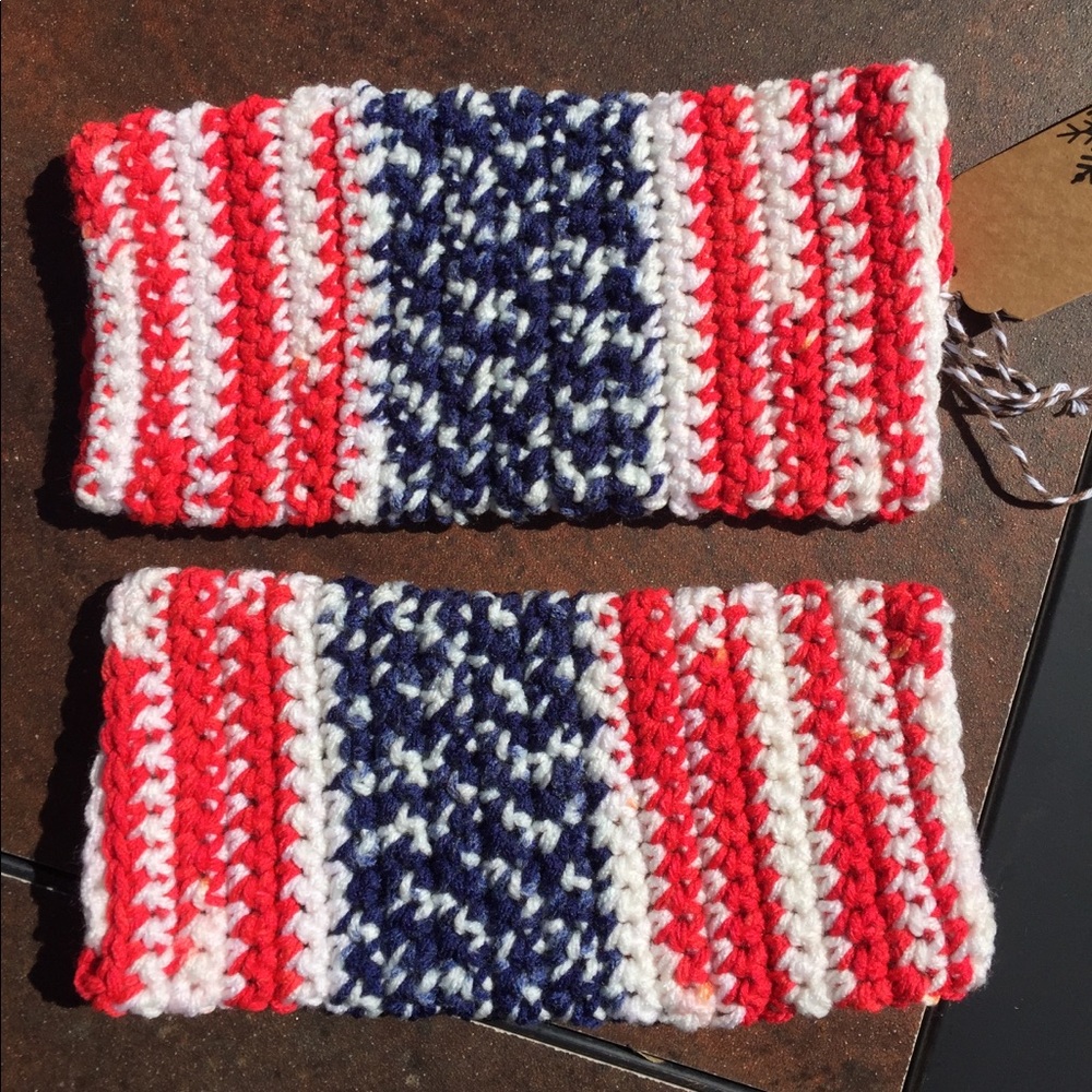 Handmade Red White & Blue Texting Gaming Gloves Crochet Knit Artisan - Picture 2 of 3
